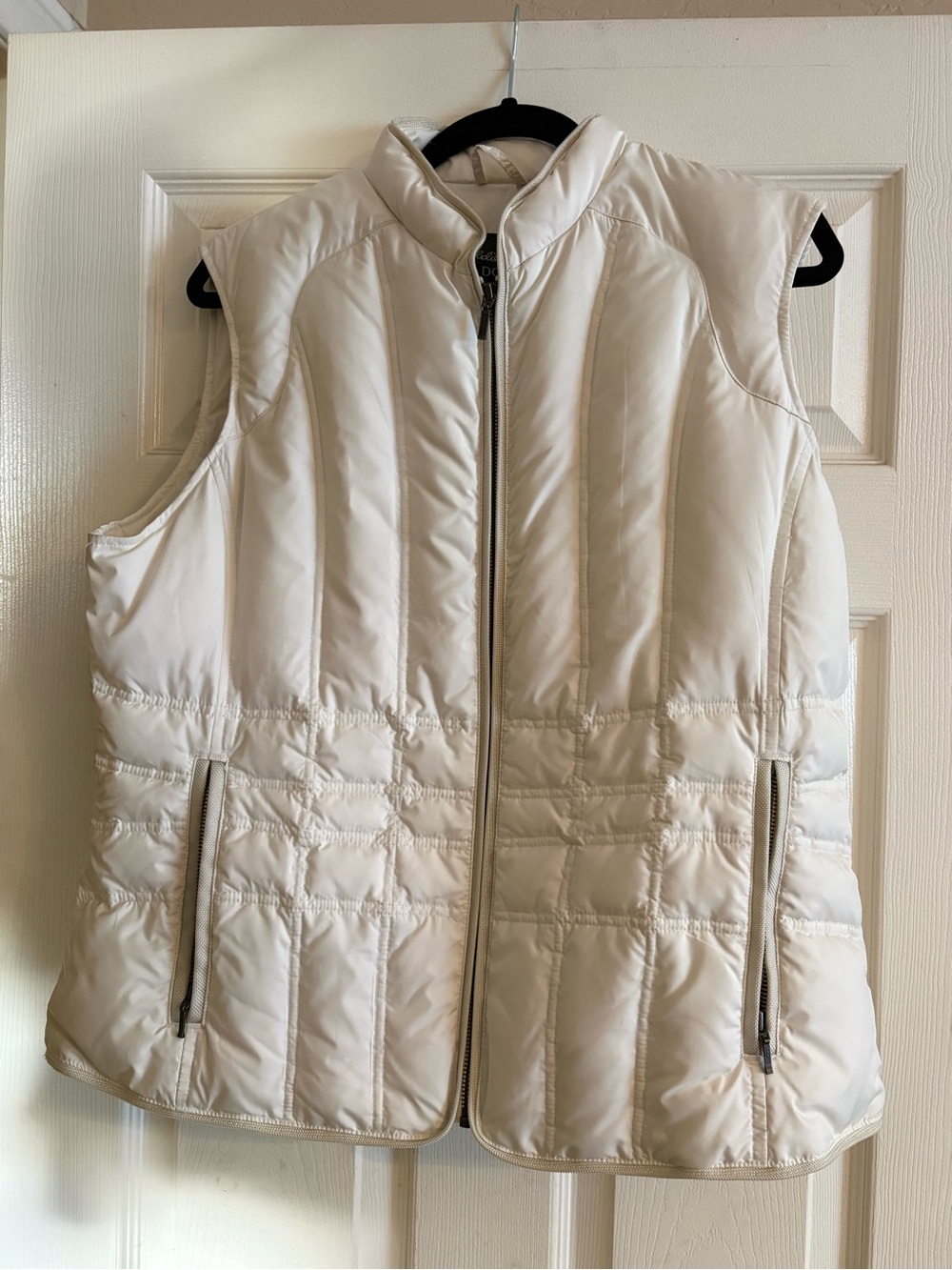 Eddie Bauer Women’s XL Goose Down Vest Ivory White Quilted Puffer Full Zip